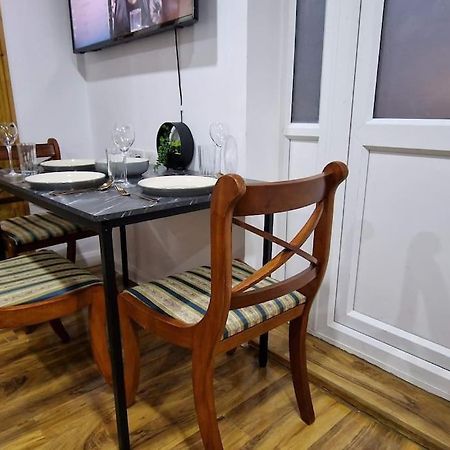 1 Bedroom Studio Элтам Экстерьер фото